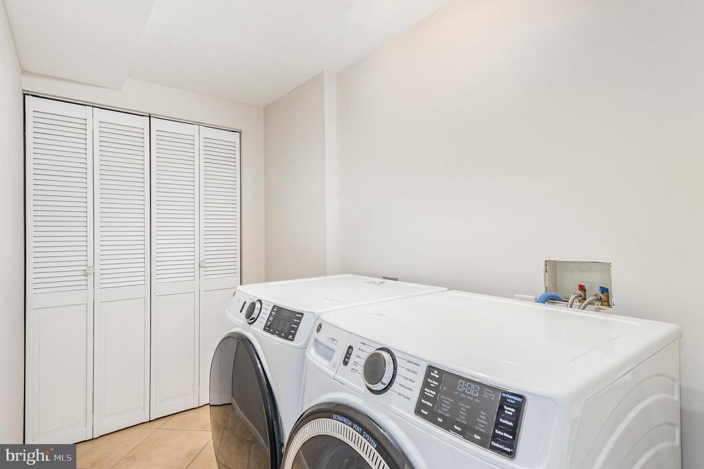 8411 DERBY COURT