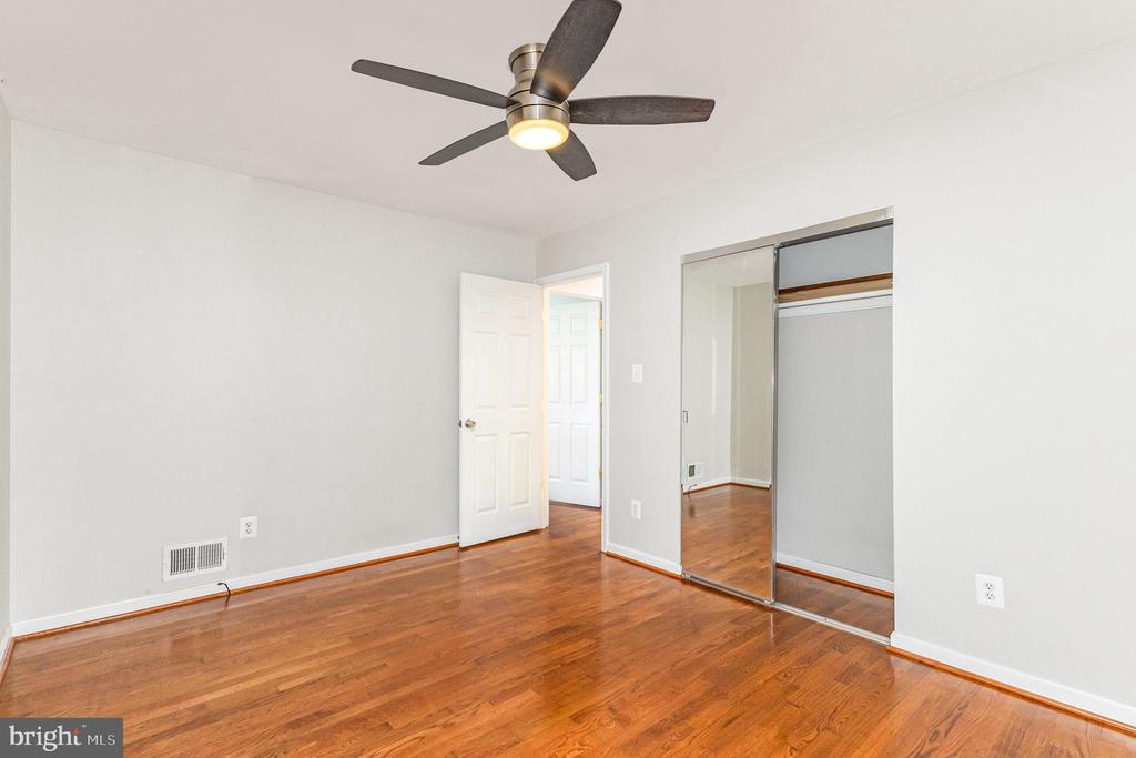 8411 DERBY COURT