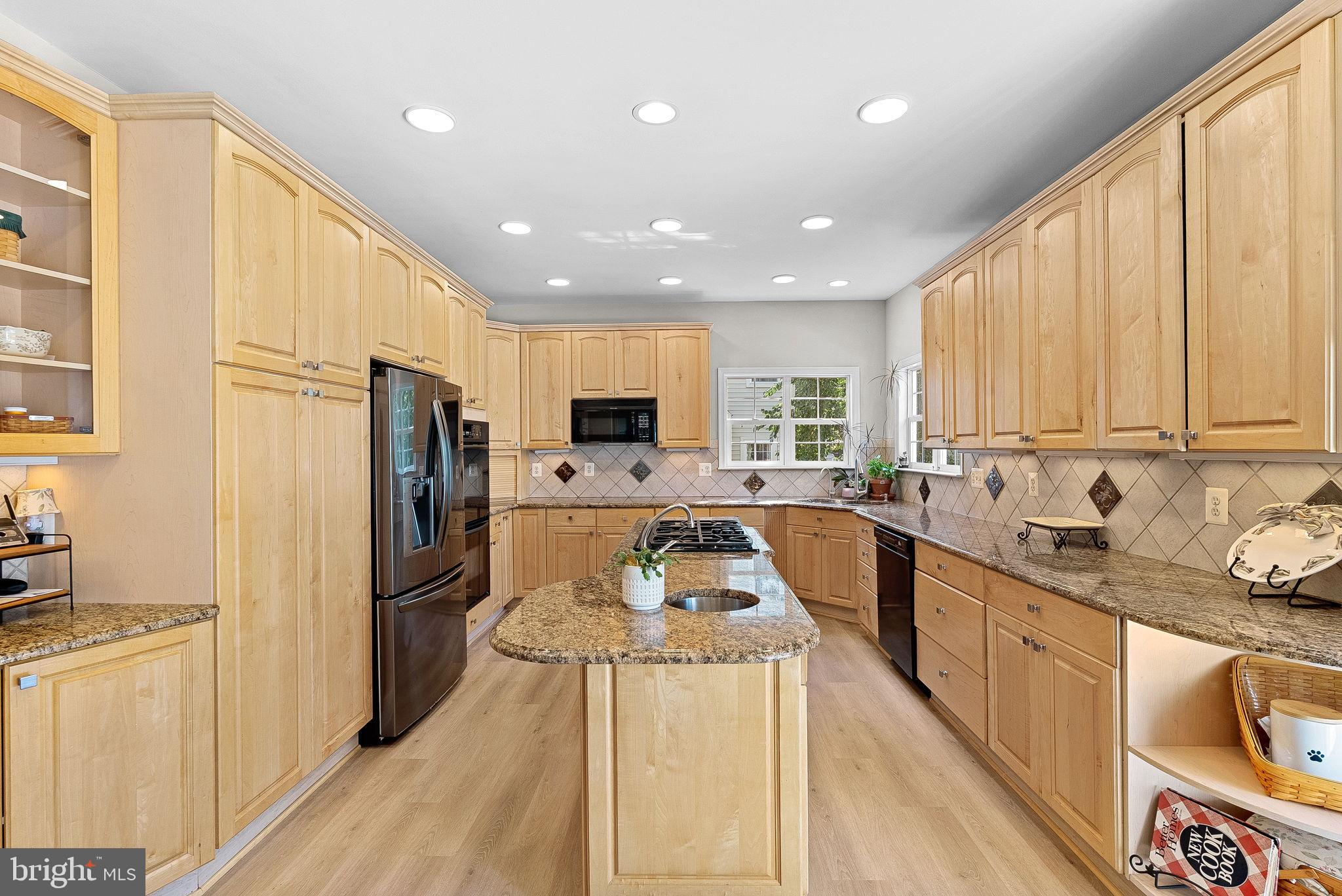 1372 DOMINION RIDGE LANE