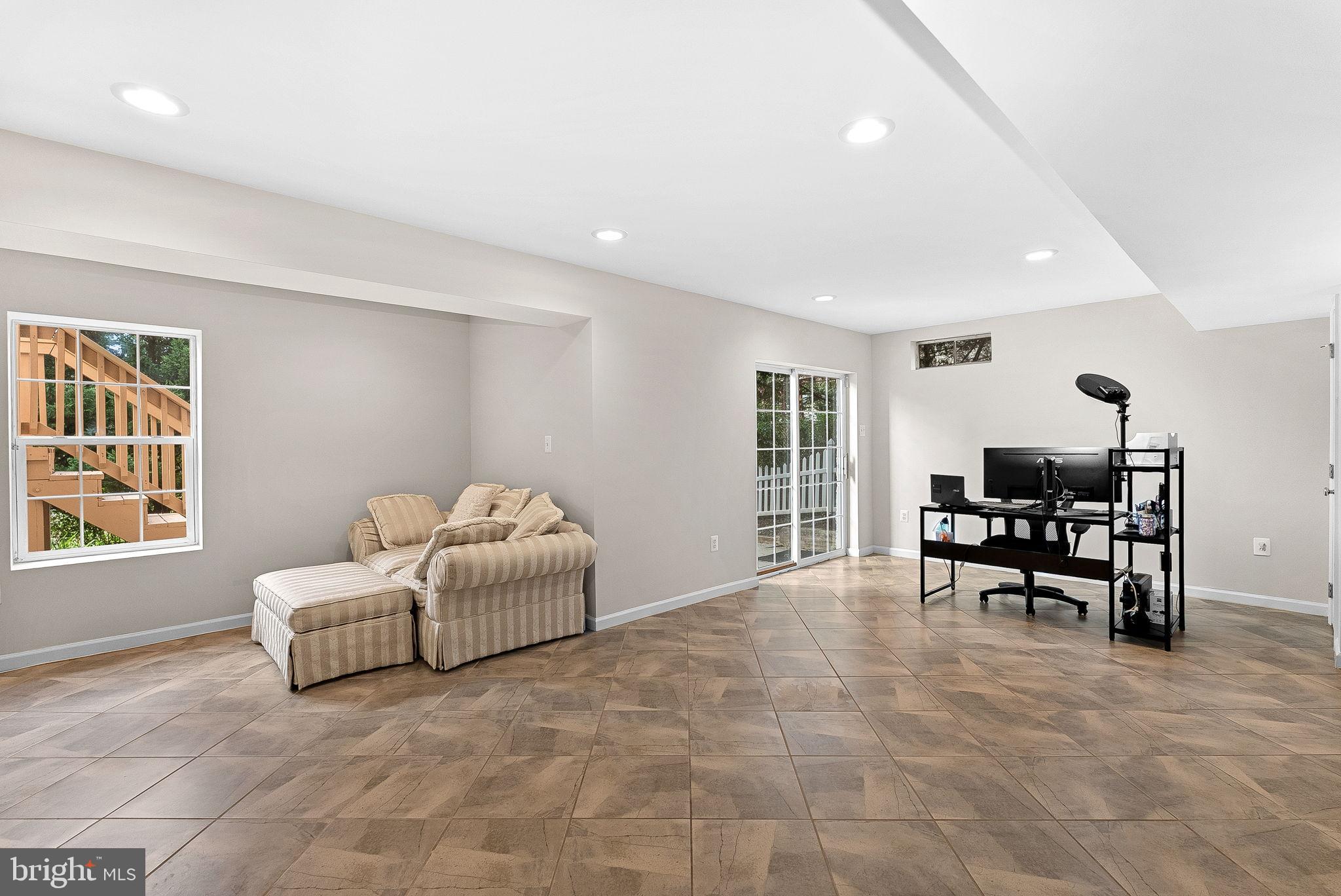 1372 DOMINION RIDGE LANE