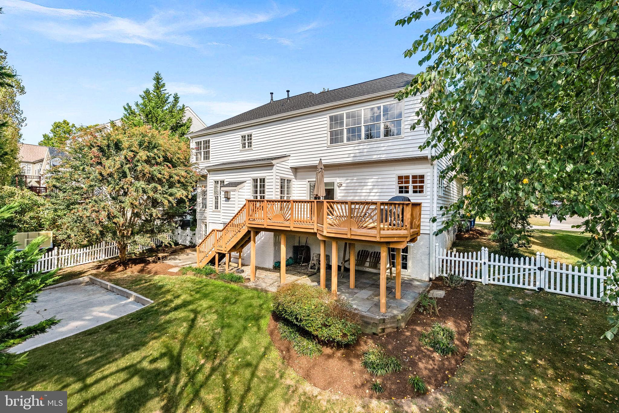 1372 DOMINION RIDGE LANE