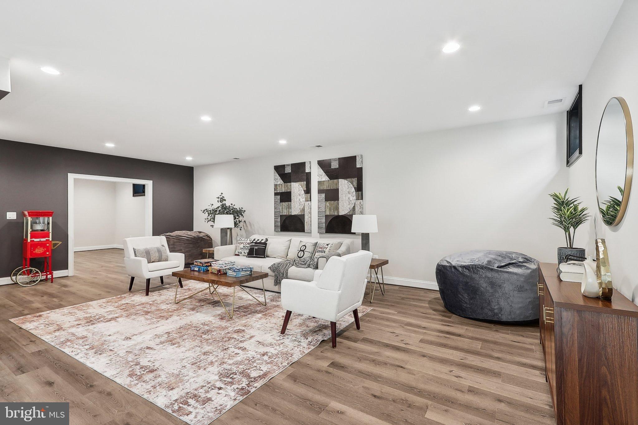 105 TAPAWINGO ROAD SW