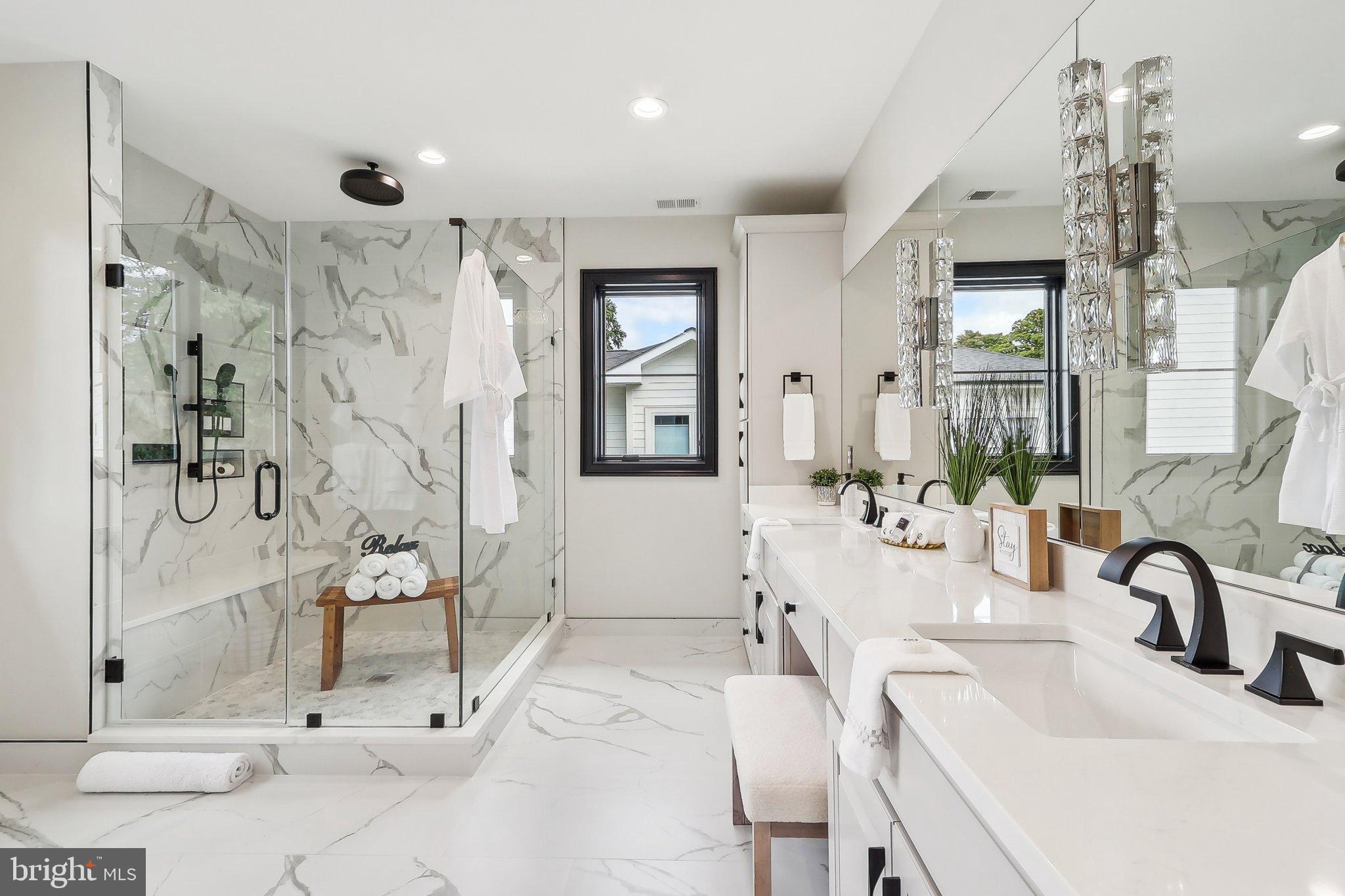 105 TAPAWINGO ROAD SW