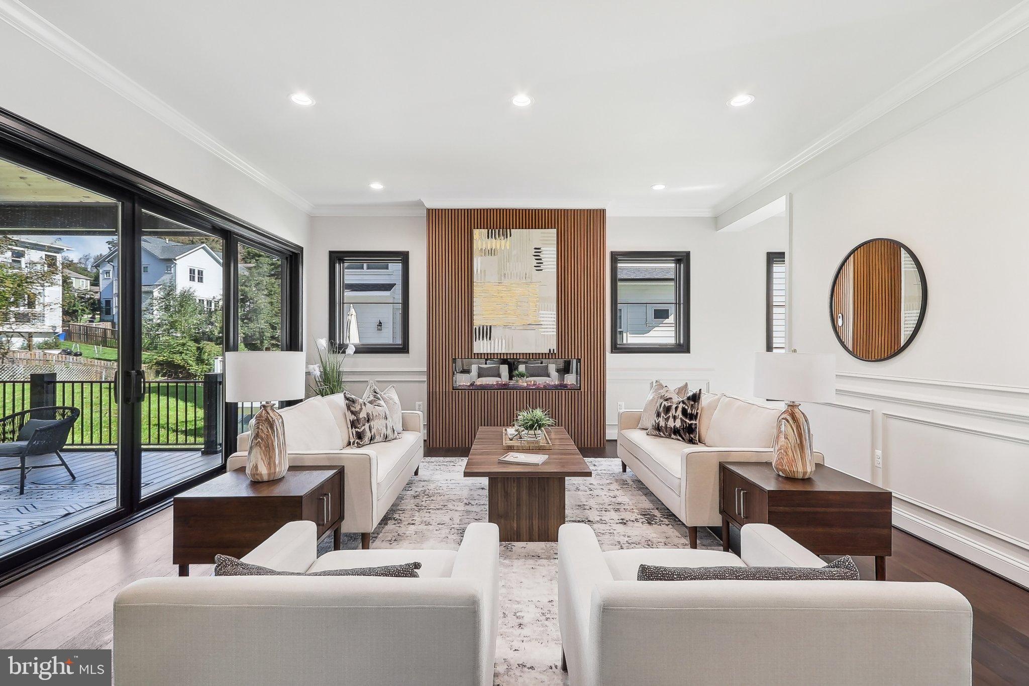 105 TAPAWINGO ROAD SW