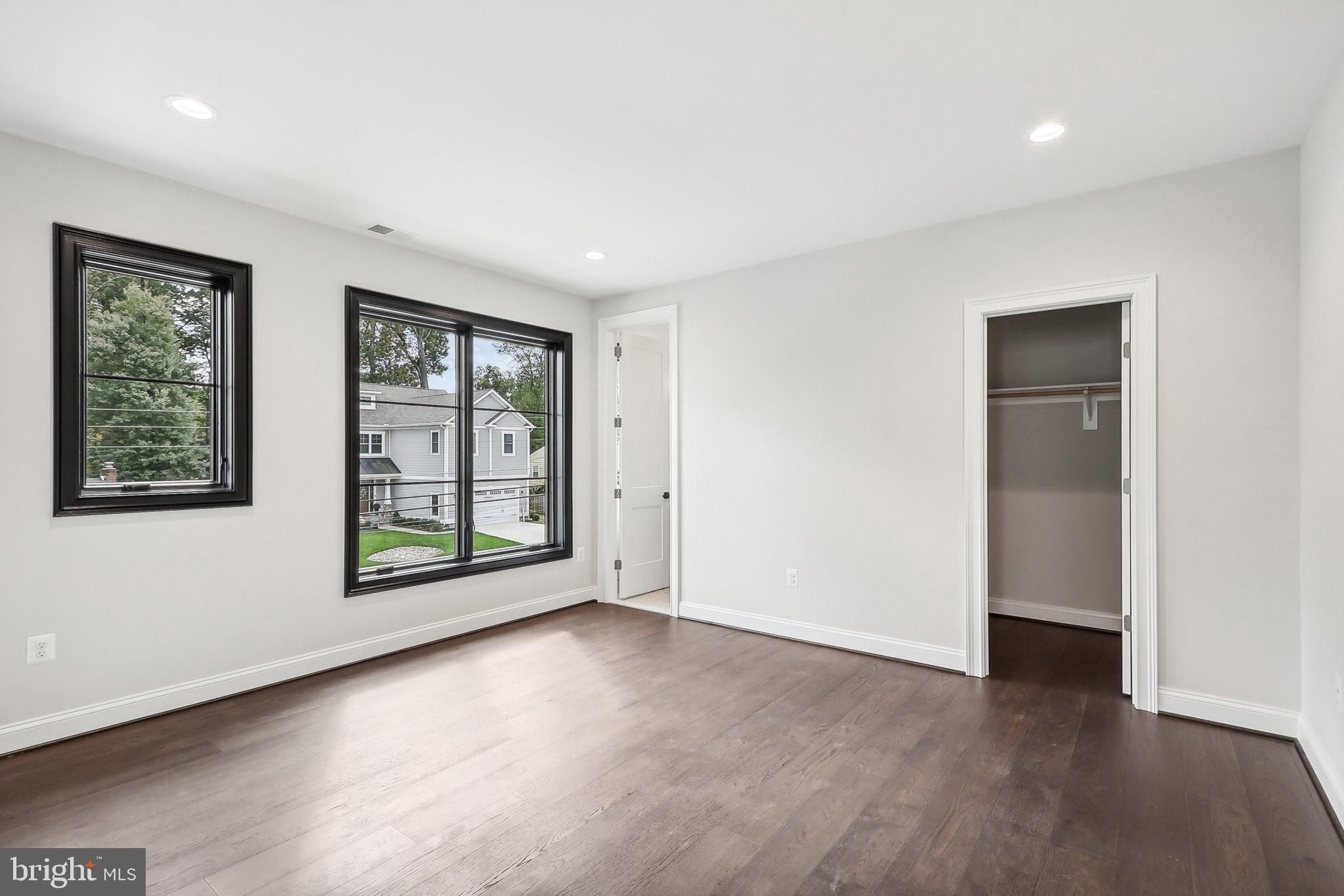 105 TAPAWINGO ROAD SW