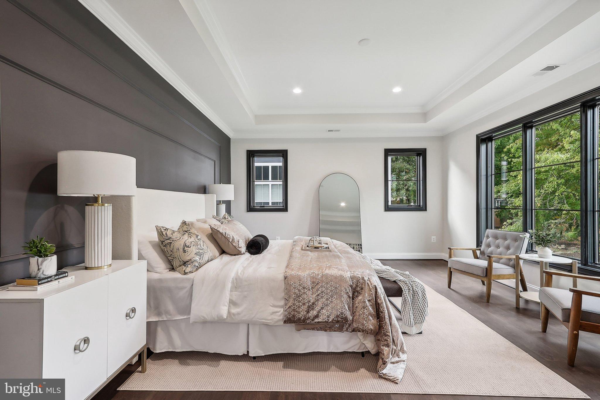 105 TAPAWINGO ROAD SW