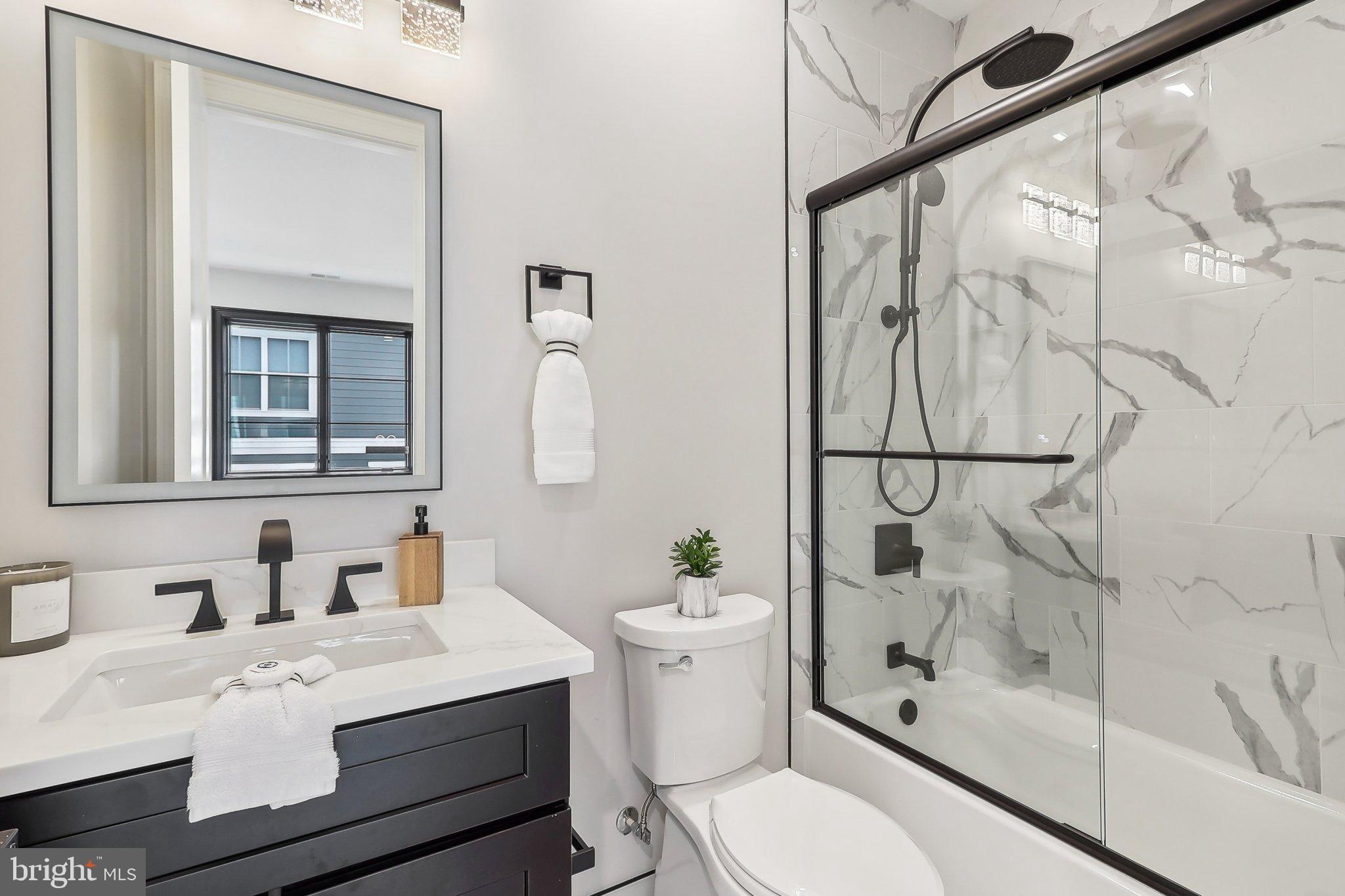 105 TAPAWINGO ROAD SW