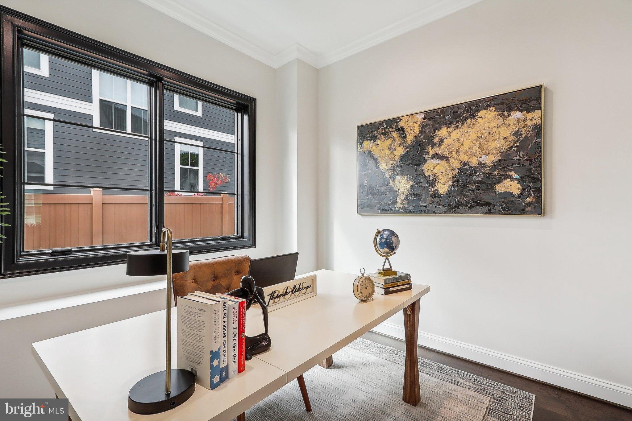 105 TAPAWINGO ROAD SW