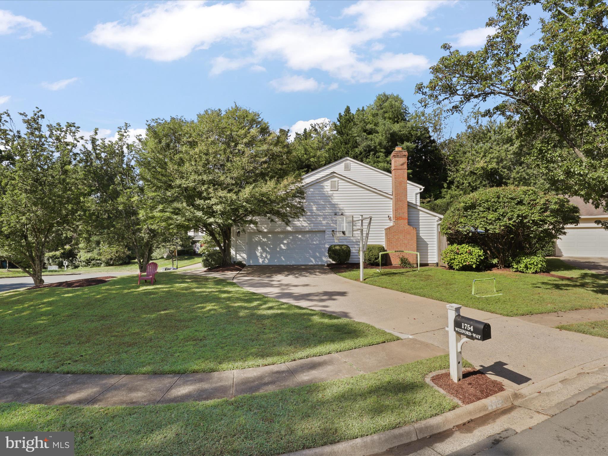 1754 WEXFORD WAY