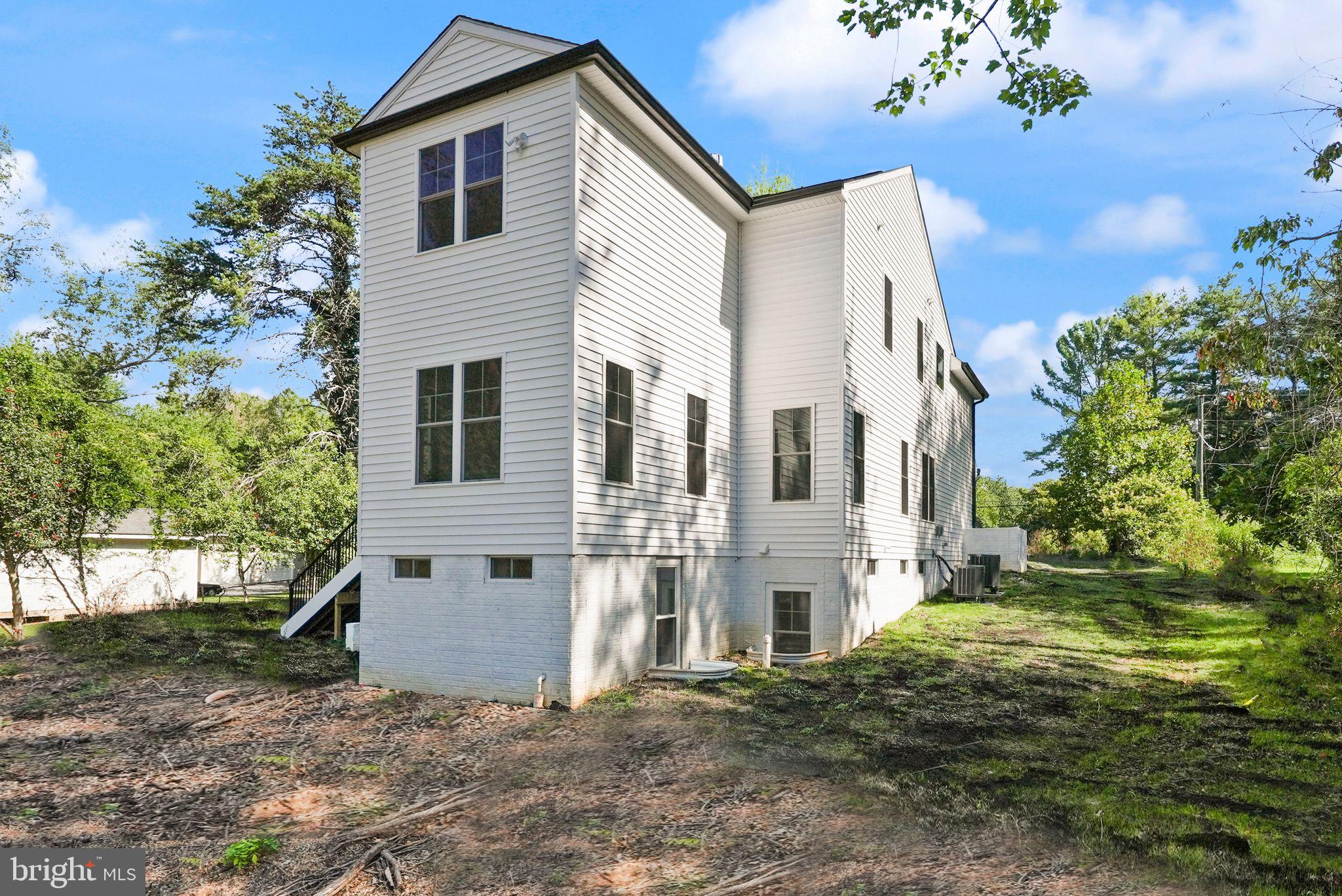 11433 POPES HEAD ROAD