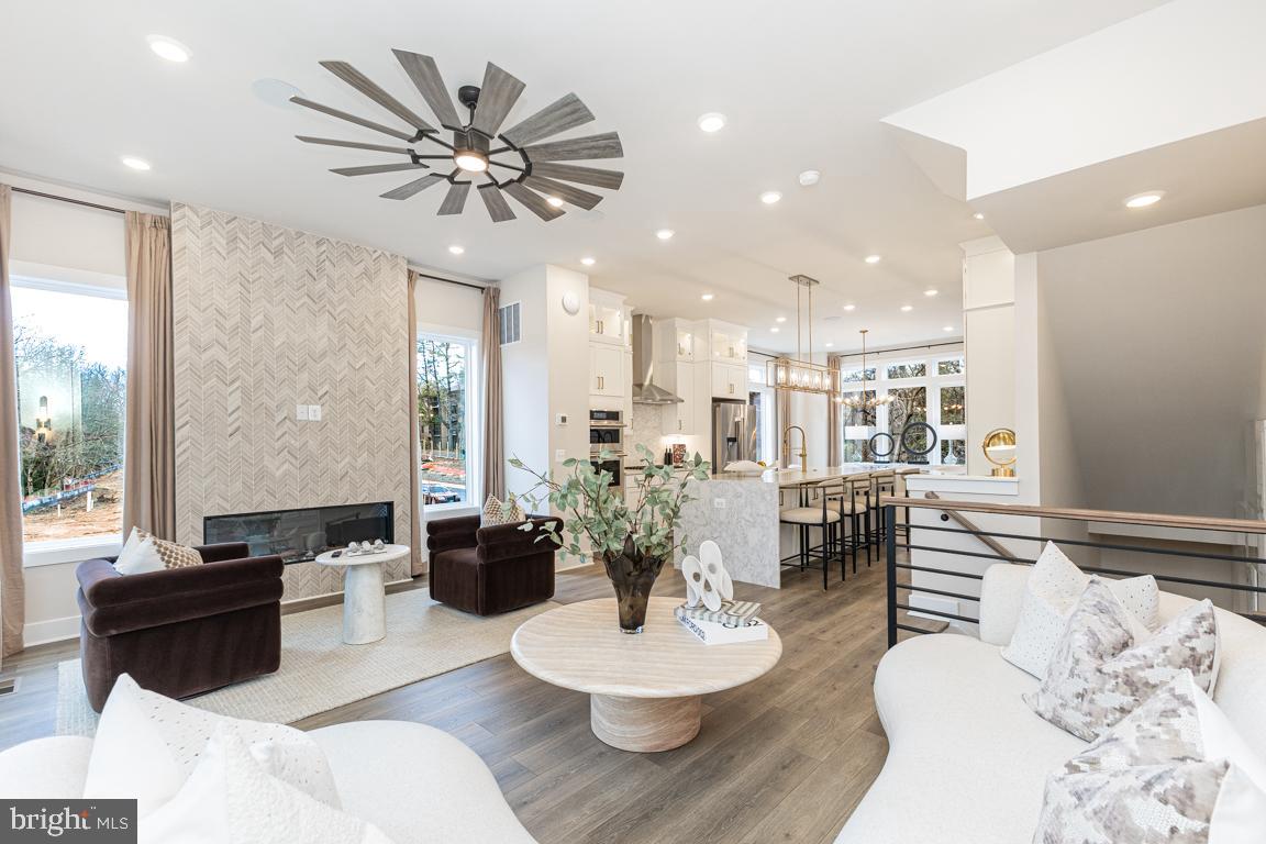 0 AMERICAN DREAM WAY