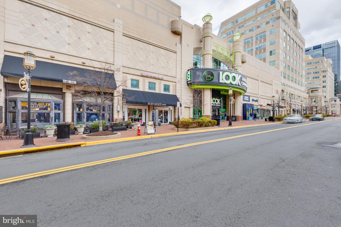 0 AMERICAN DREAM WAY