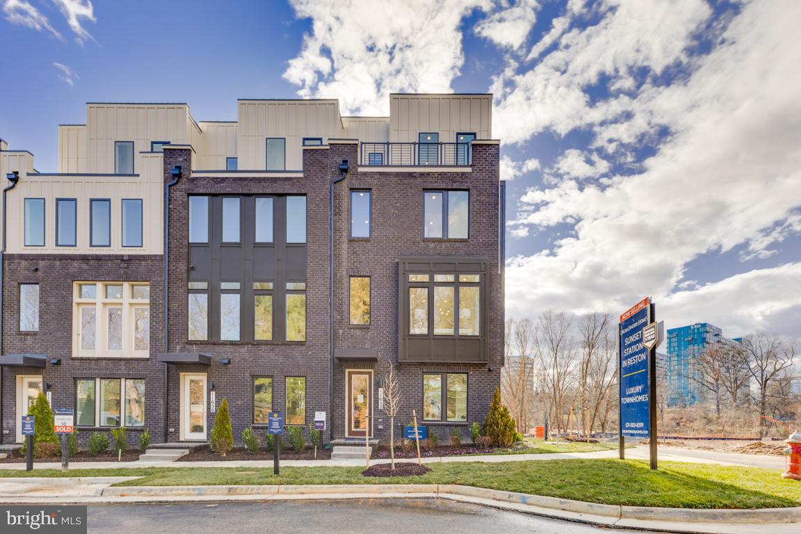 0 AMERICAN DREAM WAY