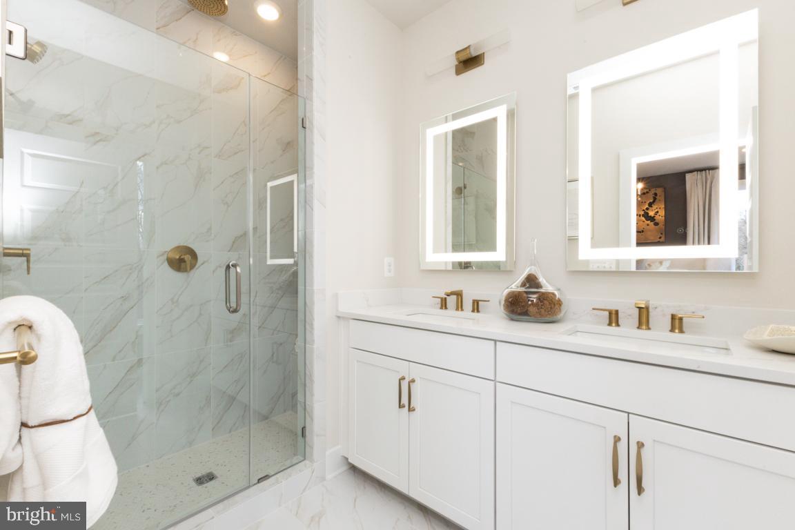 0 AMERICAN DREAM WAY