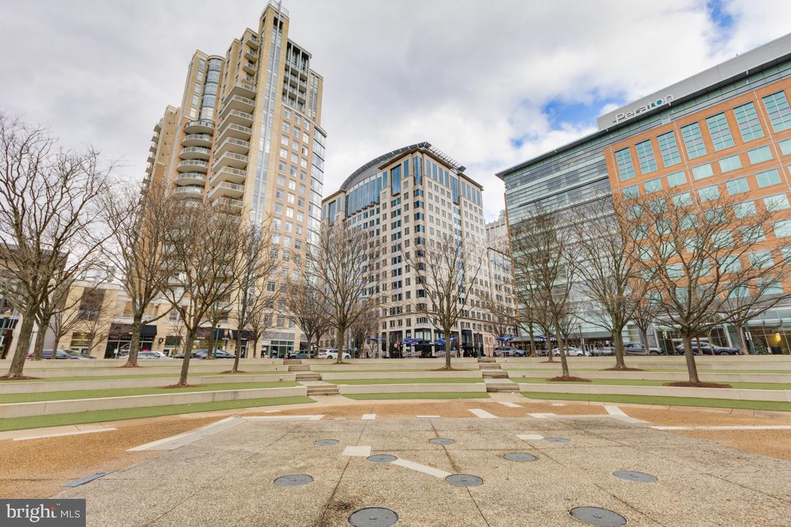 0 AMERICAN DREAM WAY