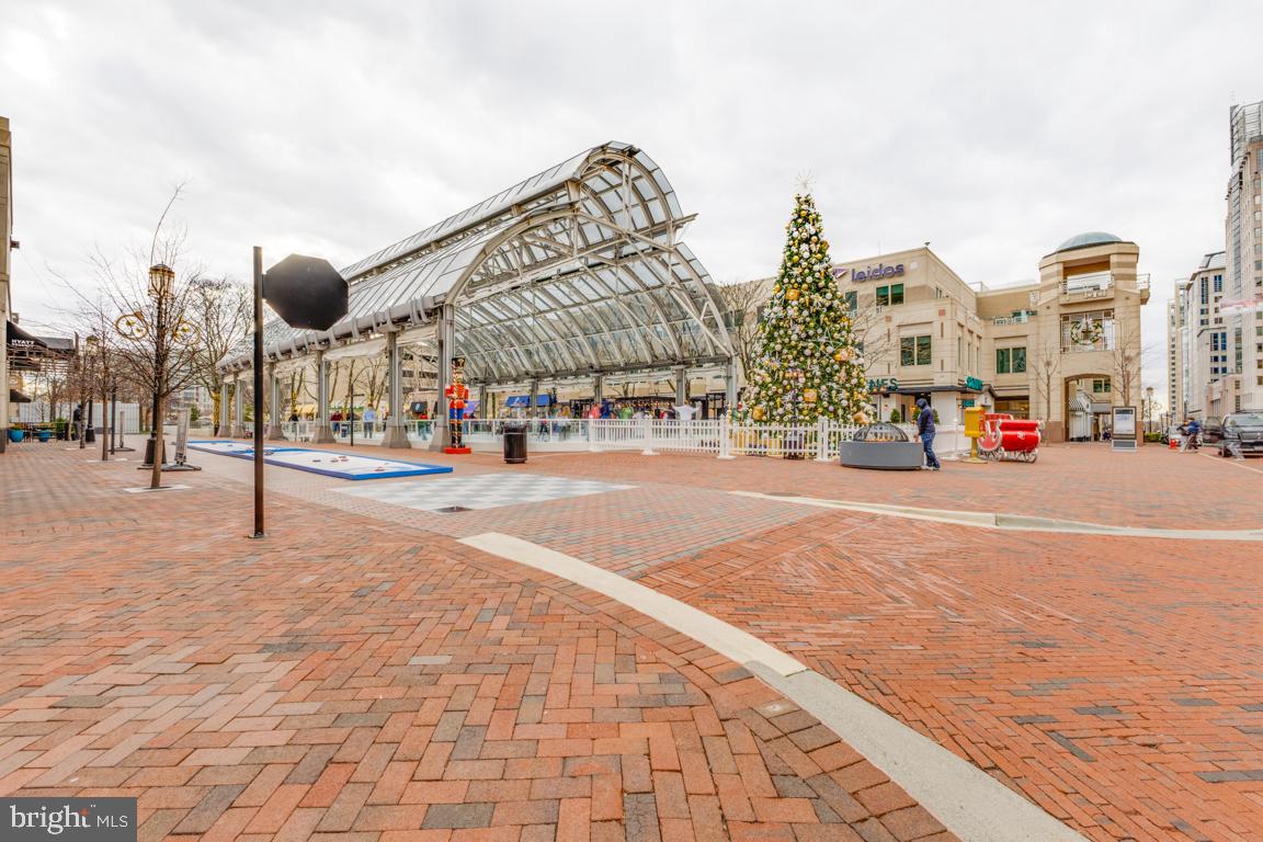 0 AMERICAN DREAM WAY