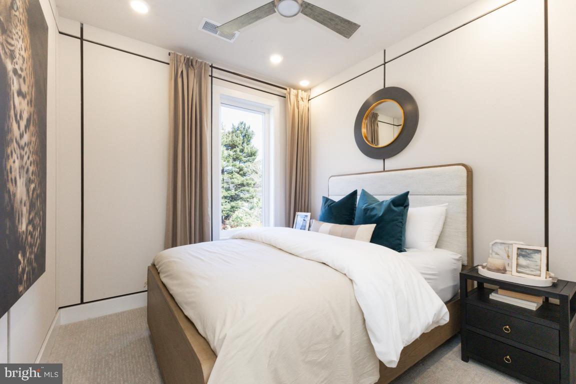 0 AMERICAN DREAM WAY