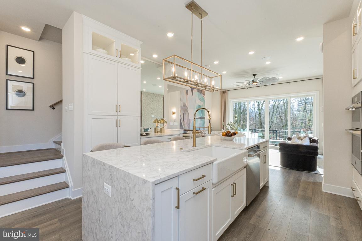 0 AMERICAN DREAM WAY