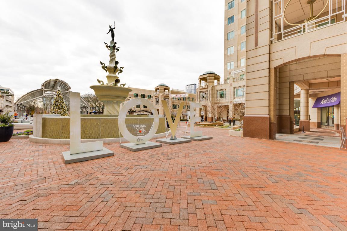 0 AMERICAN DREAM WAY