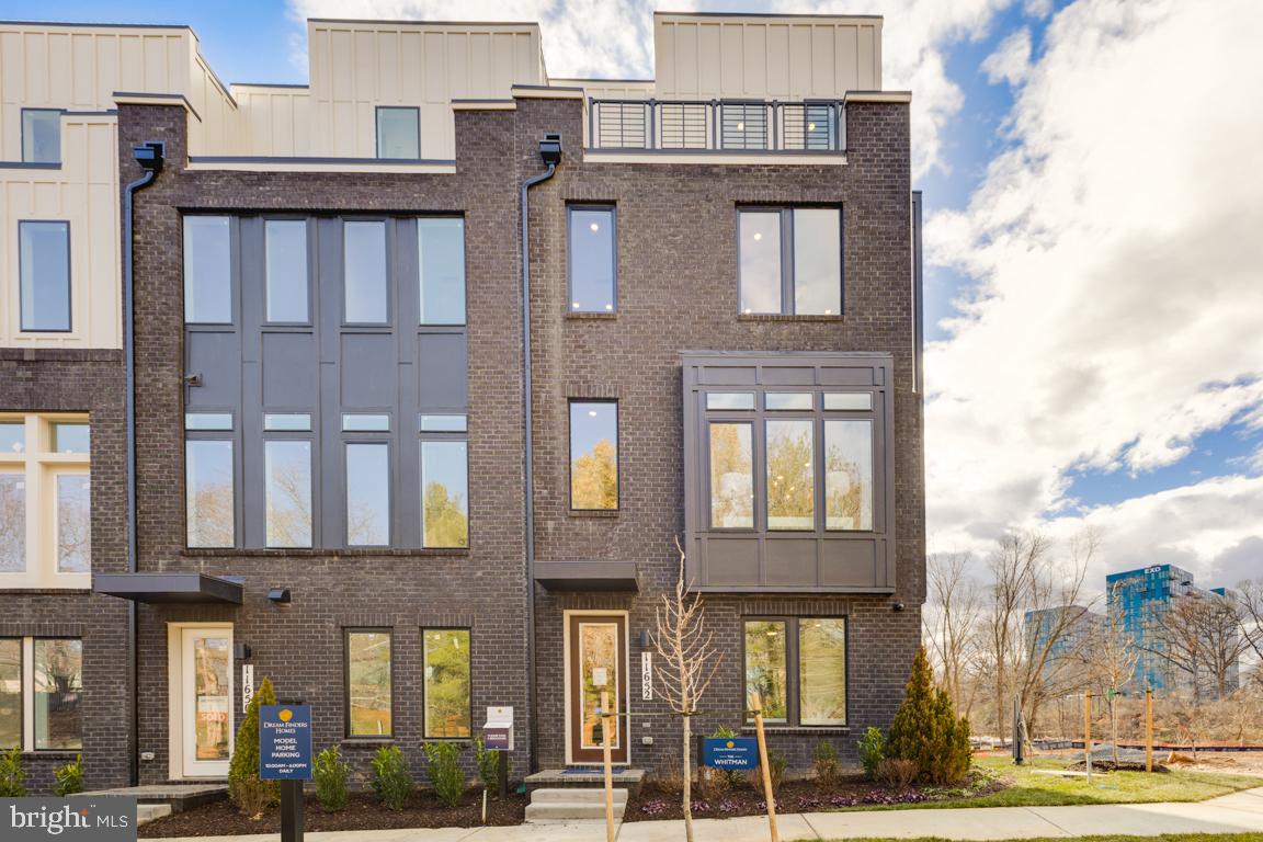 0 AMERICAN DREAM WAY