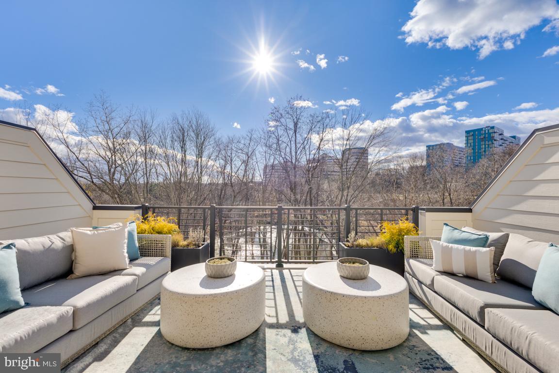 0 AMERICAN DREAM WAY