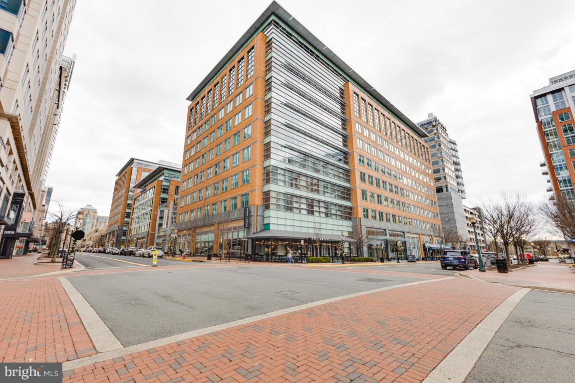 0 AMERICAN DREAM WAY