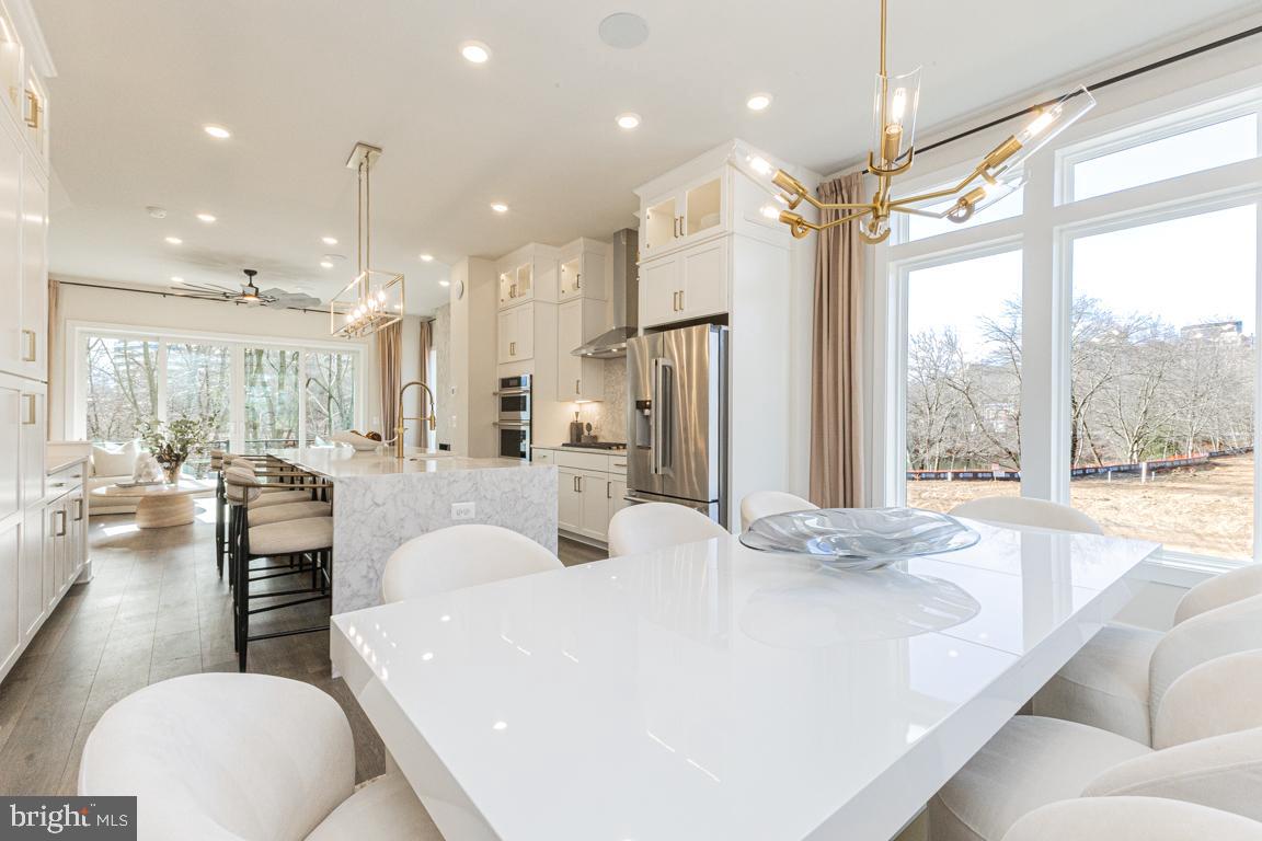 0 AMERICAN DREAM WAY