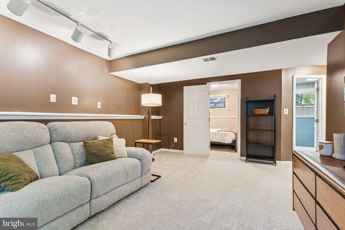 2269 MARGINELLA DRIVE