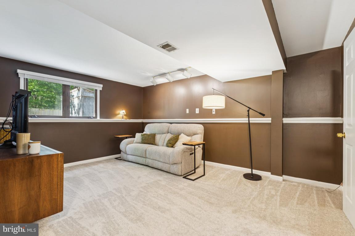 2269 MARGINELLA DRIVE