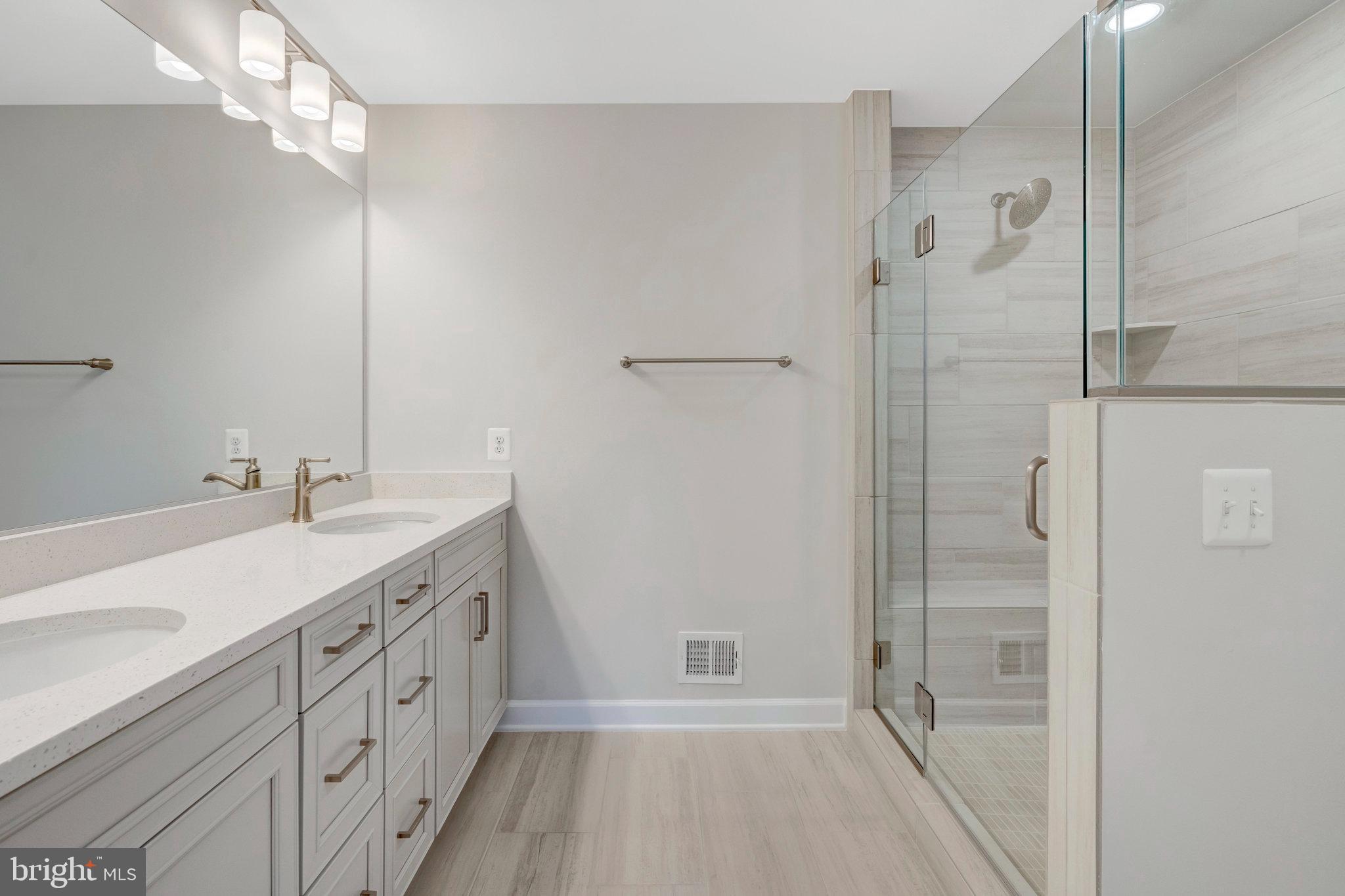 4321 FOUNTAINVIEW DRIVE