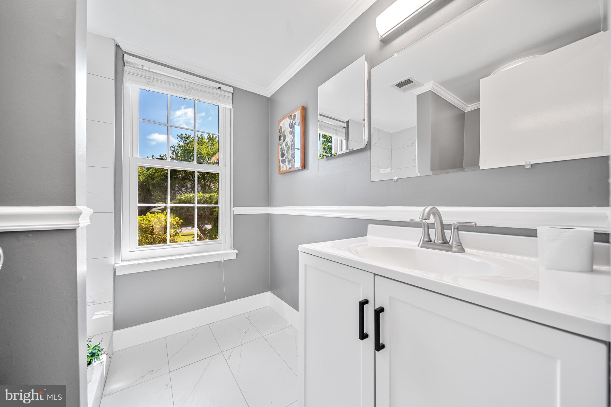 5506 GREAT TREE COURT