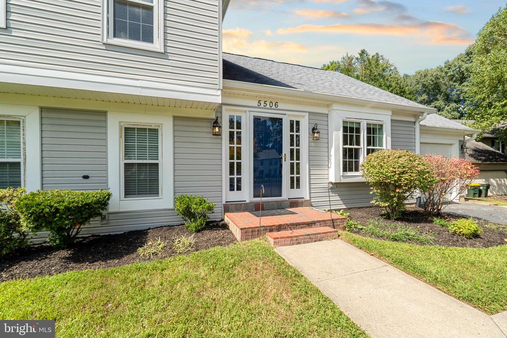 5506 GREAT TREE COURT