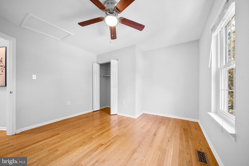 5506 GREAT TREE COURT