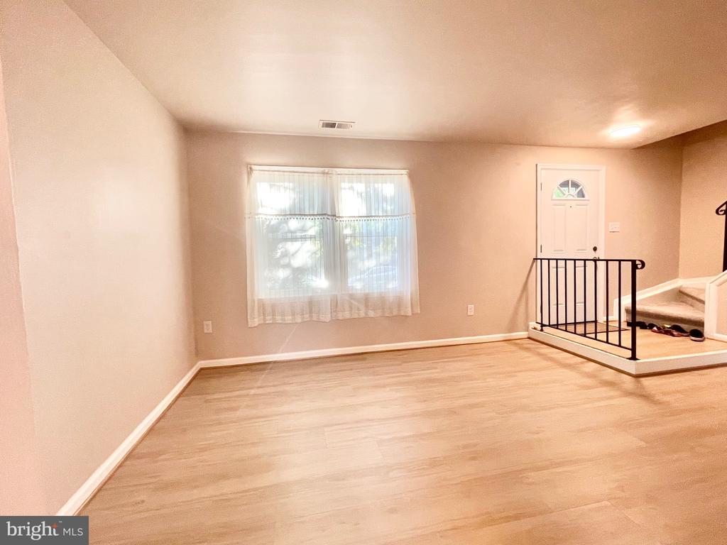 13782 NEWPORT DRIVE