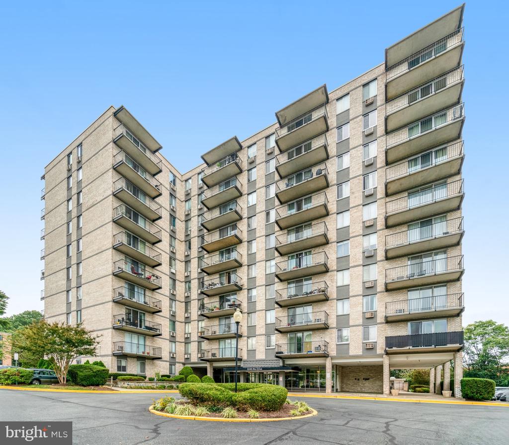3245 RIO DRIVE 108