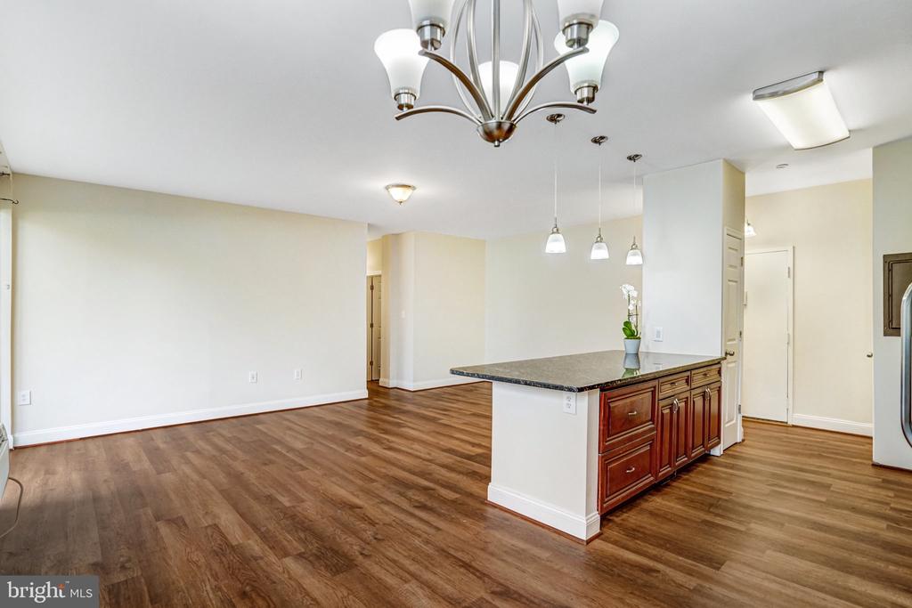 3245 RIO DRIVE 108