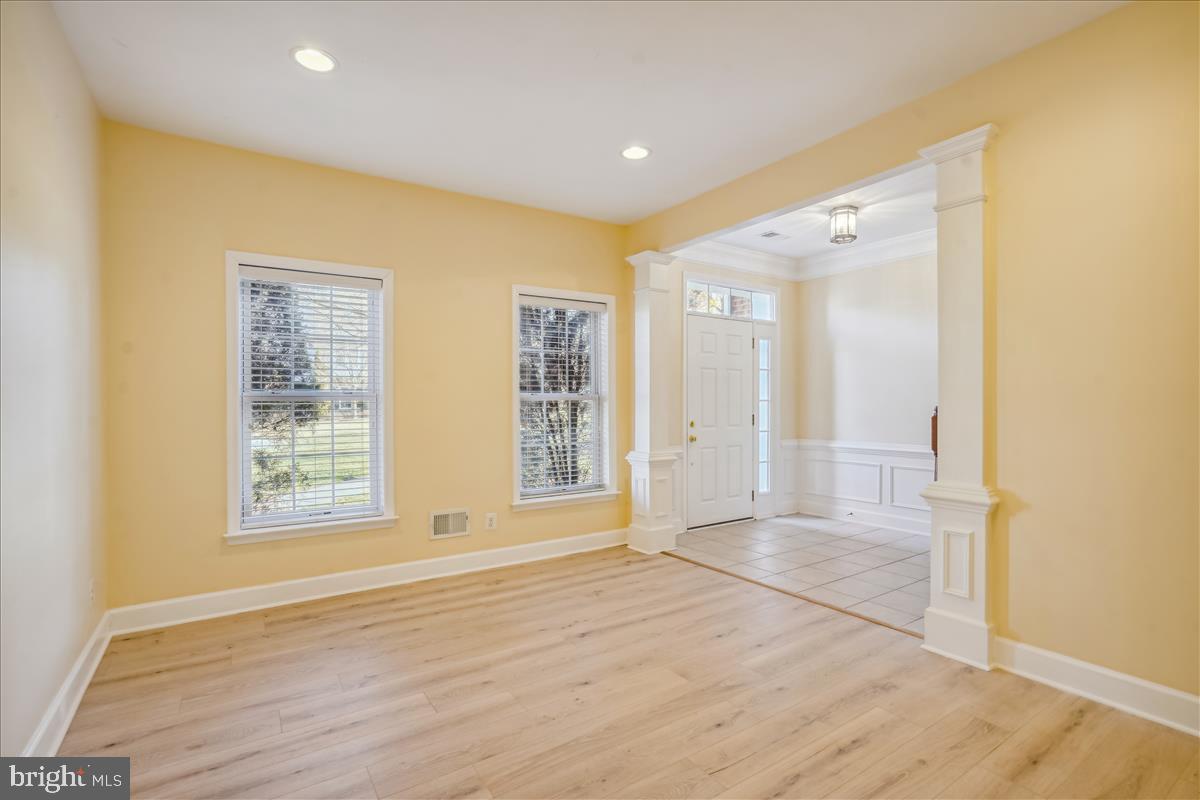 2481 WALNUT ROCKER LANE