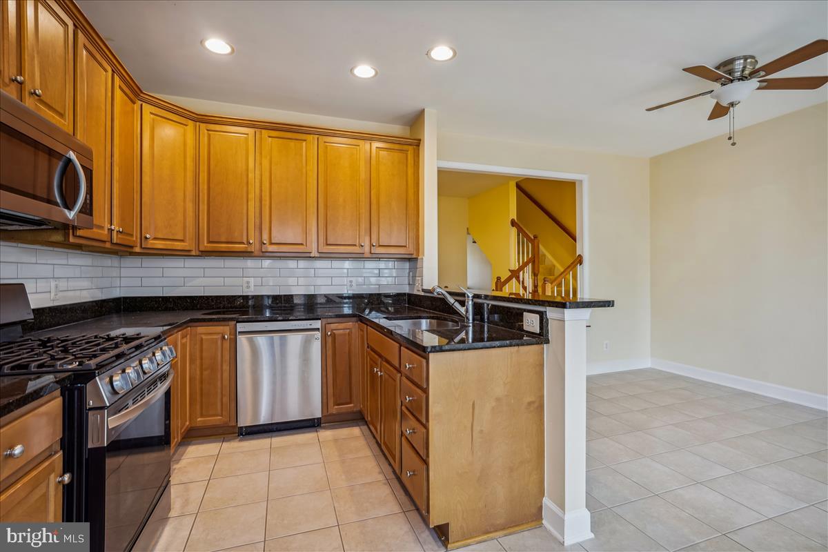 2481 WALNUT ROCKER LANE