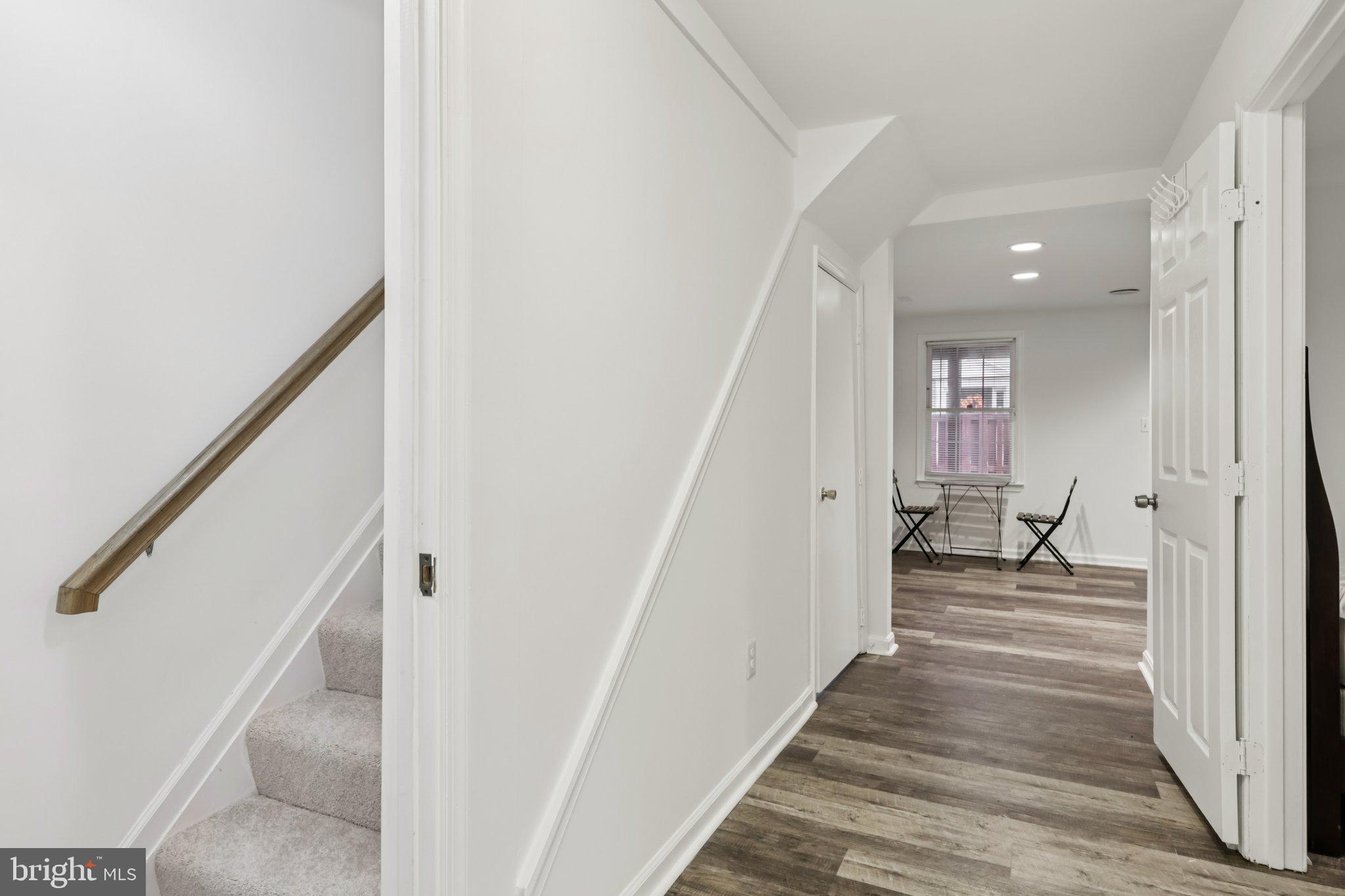 7673 NORTHERN OAKS COURT