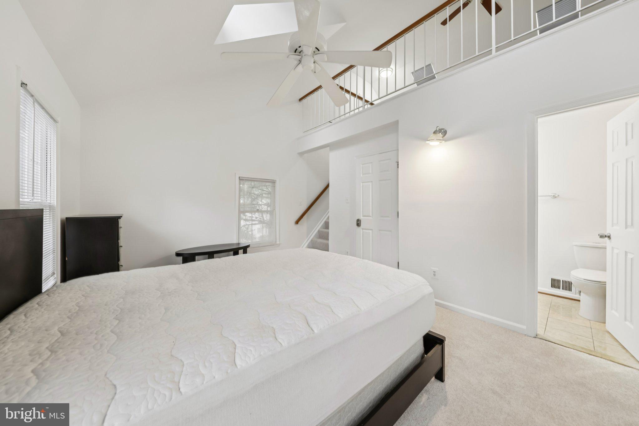 7673 NORTHERN OAKS COURT