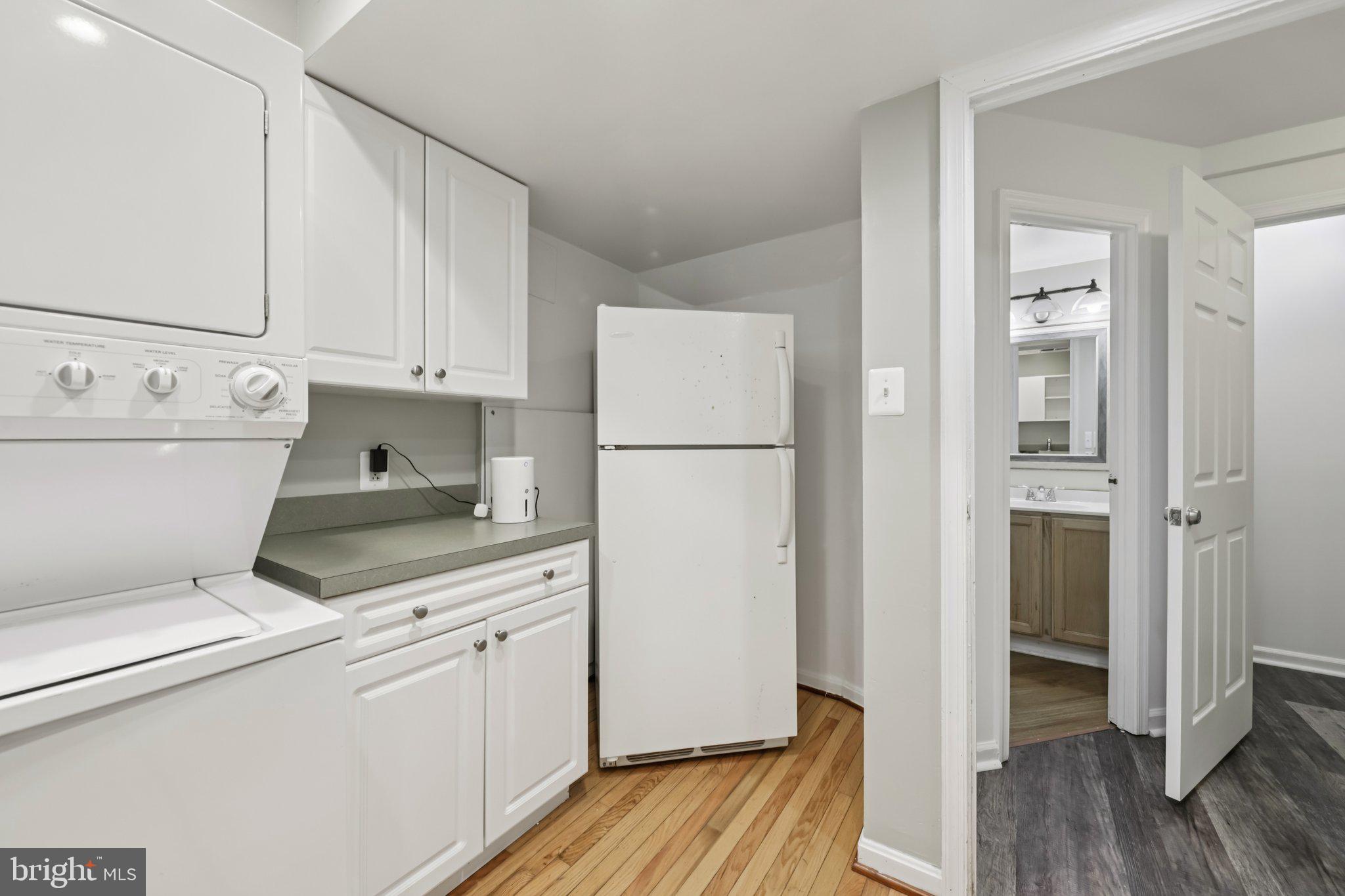 7673 NORTHERN OAKS COURT