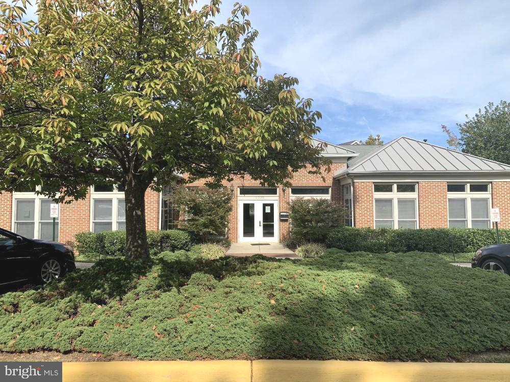 1701 LAKE SHORE DRIVE 11