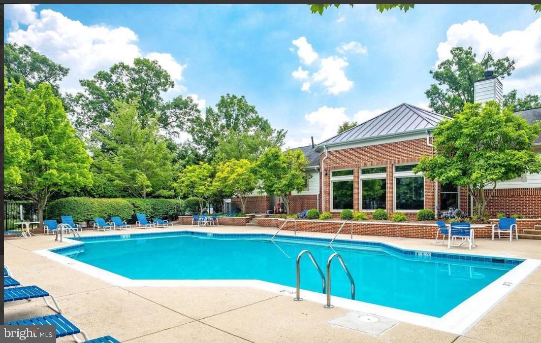 1701 LAKE SHORE DRIVE 11