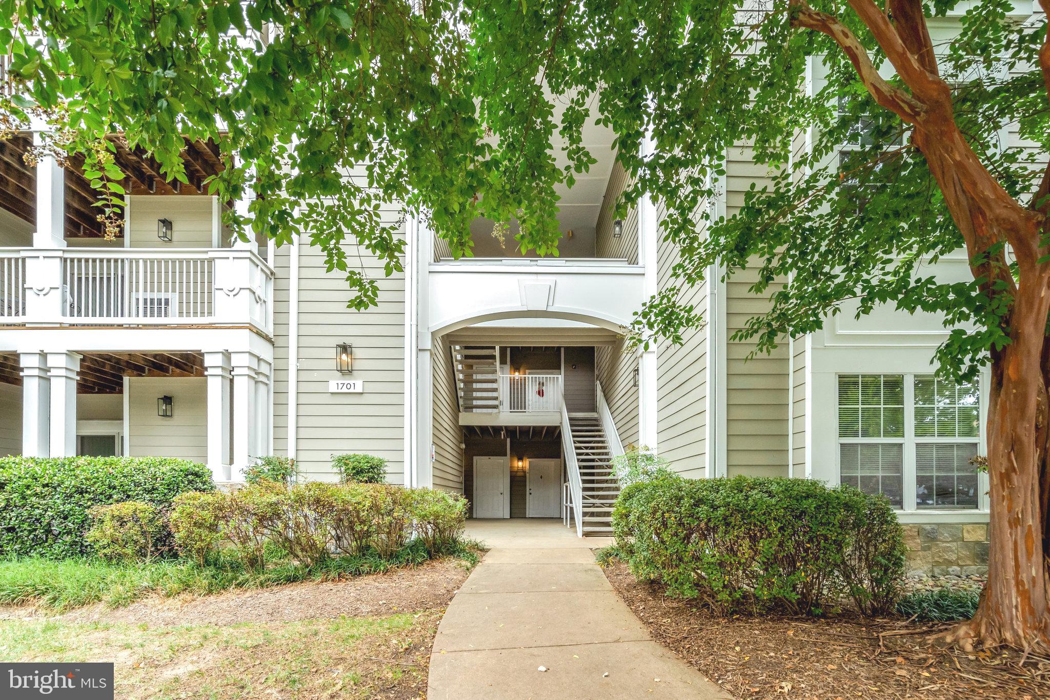 1701 LAKE SHORE DRIVE 11