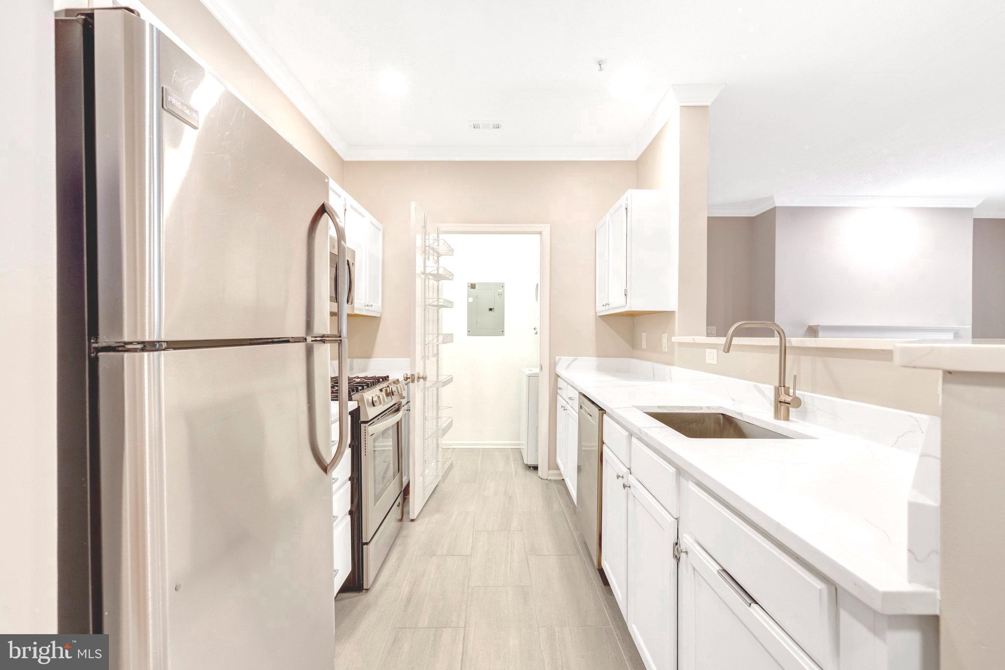 1701 LAKE SHORE DRIVE 11