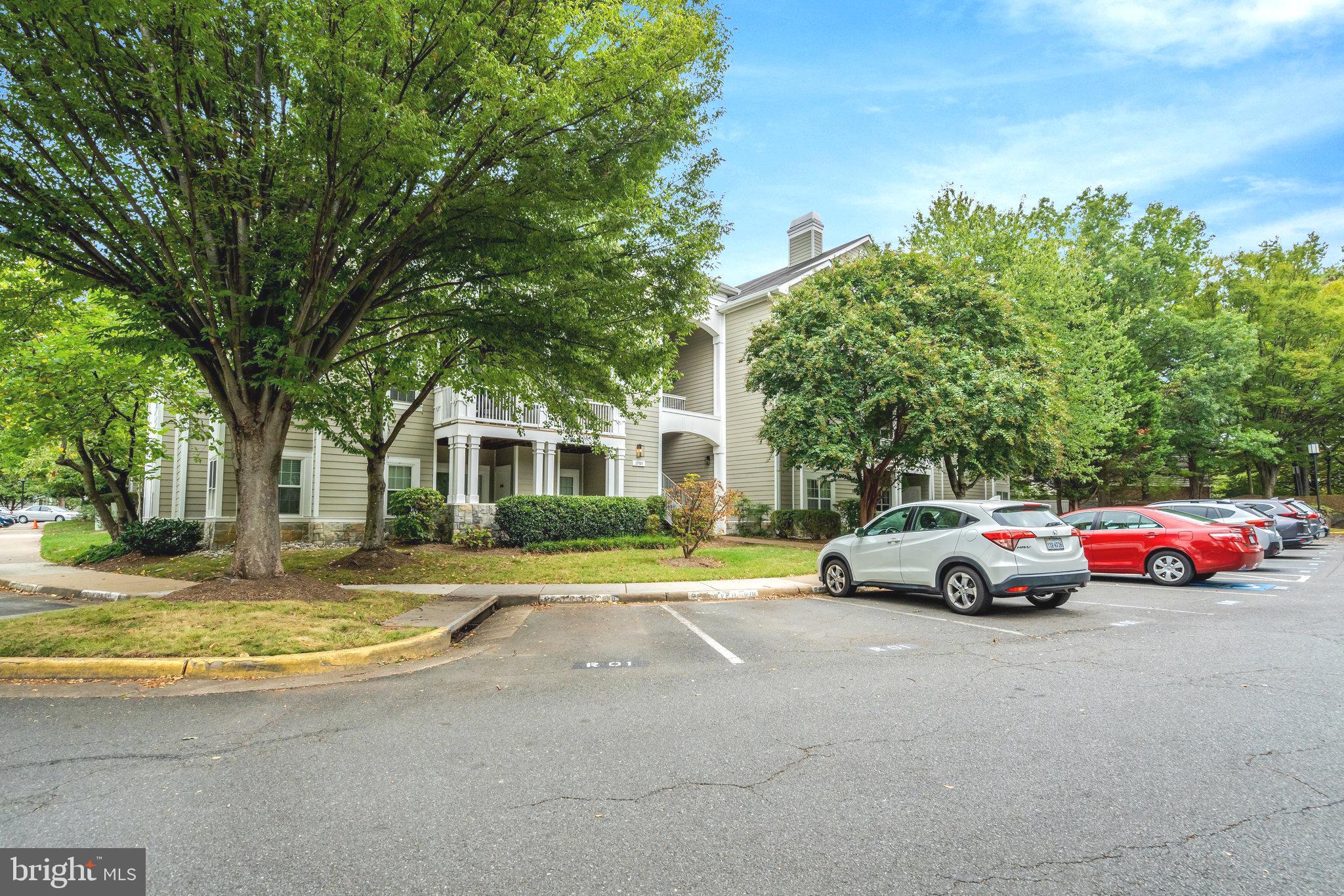 1701 LAKE SHORE DRIVE 11