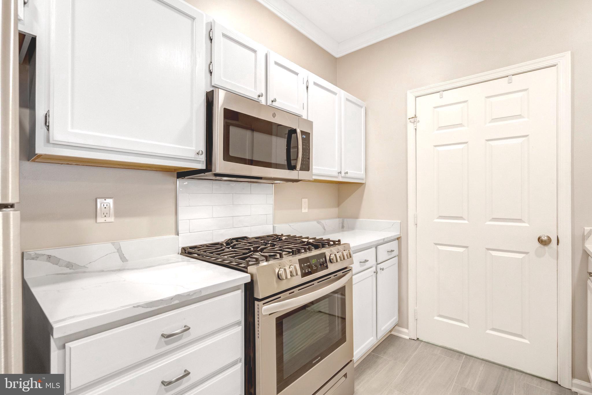 1701 LAKE SHORE DRIVE 11