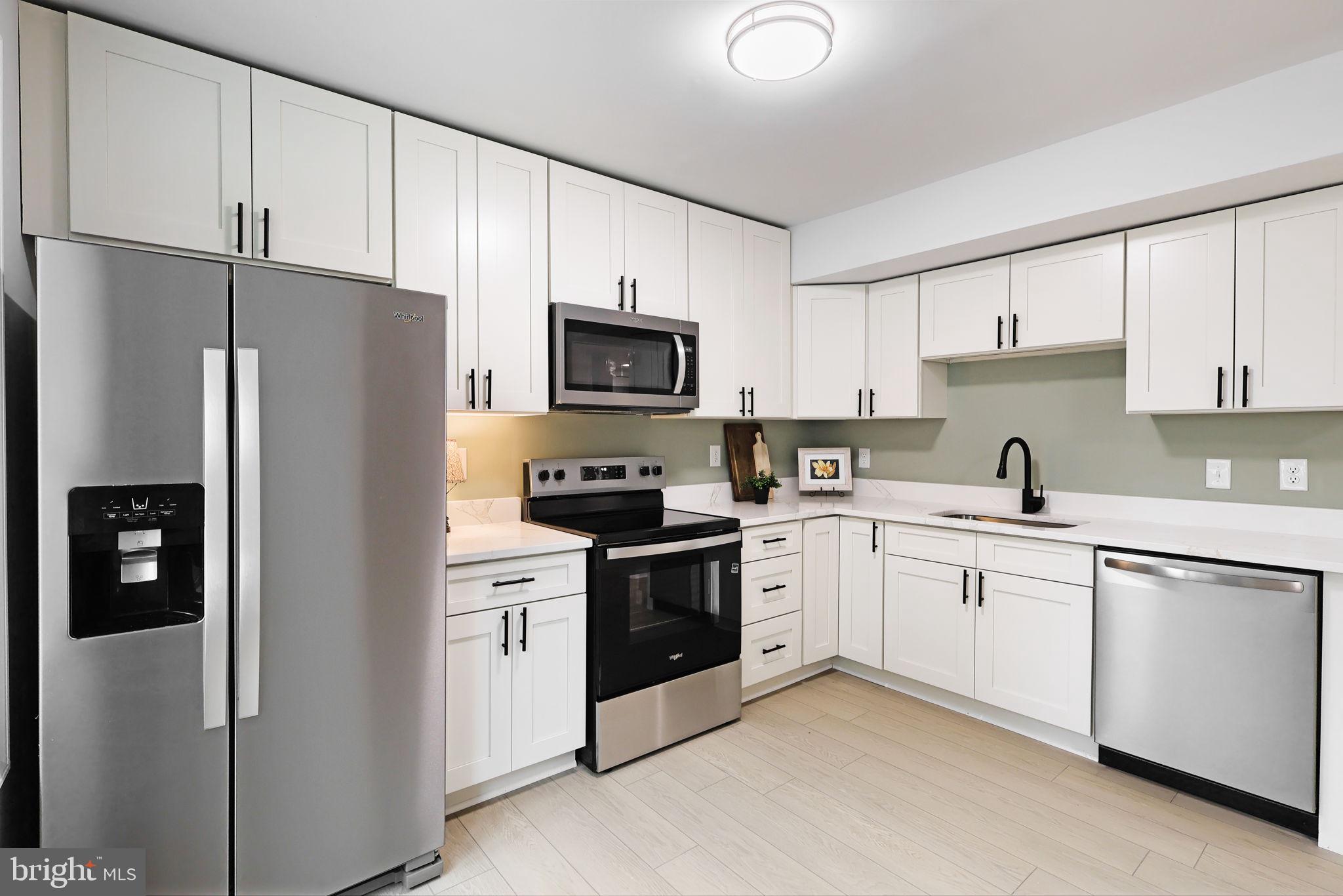 4903 VAN WALBEEK PLACE