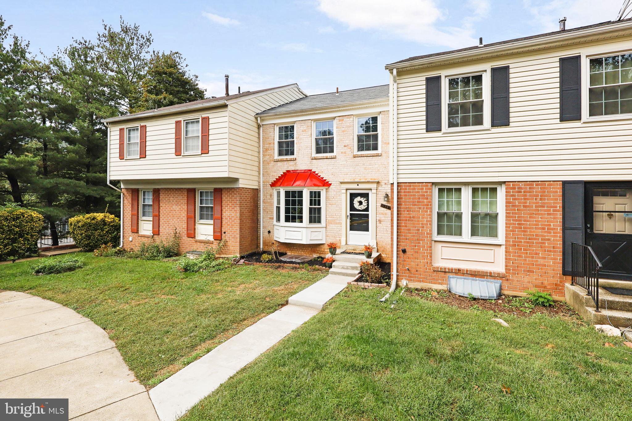 4903 VAN WALBEEK PLACE