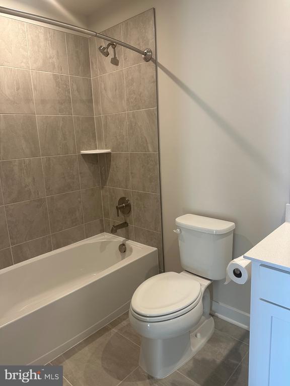 4504 DANDELION LOOP